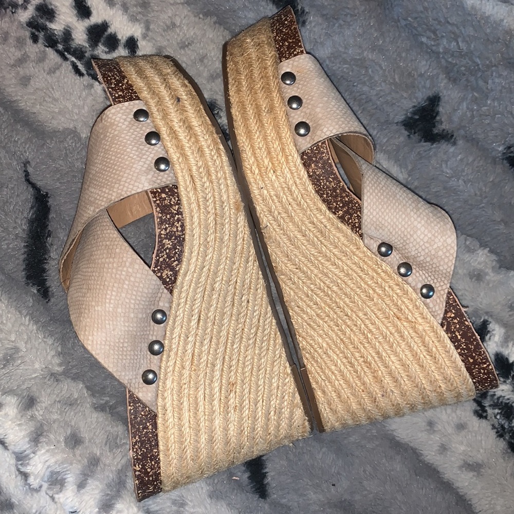 Lucky Brand Leather LK-Neeka Platform Wedge — 8 - Picture 9 of 15